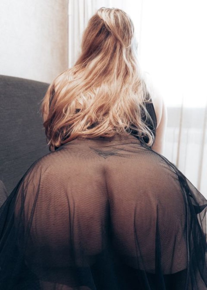 Индивидуалка Алёна фото № 2 в городе Лесной